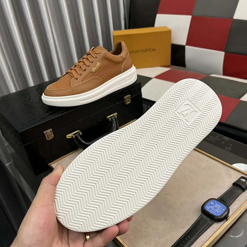 Louis Vuitton Men Beverly Hills Sneaker-Moka Brown 1AD9UI
