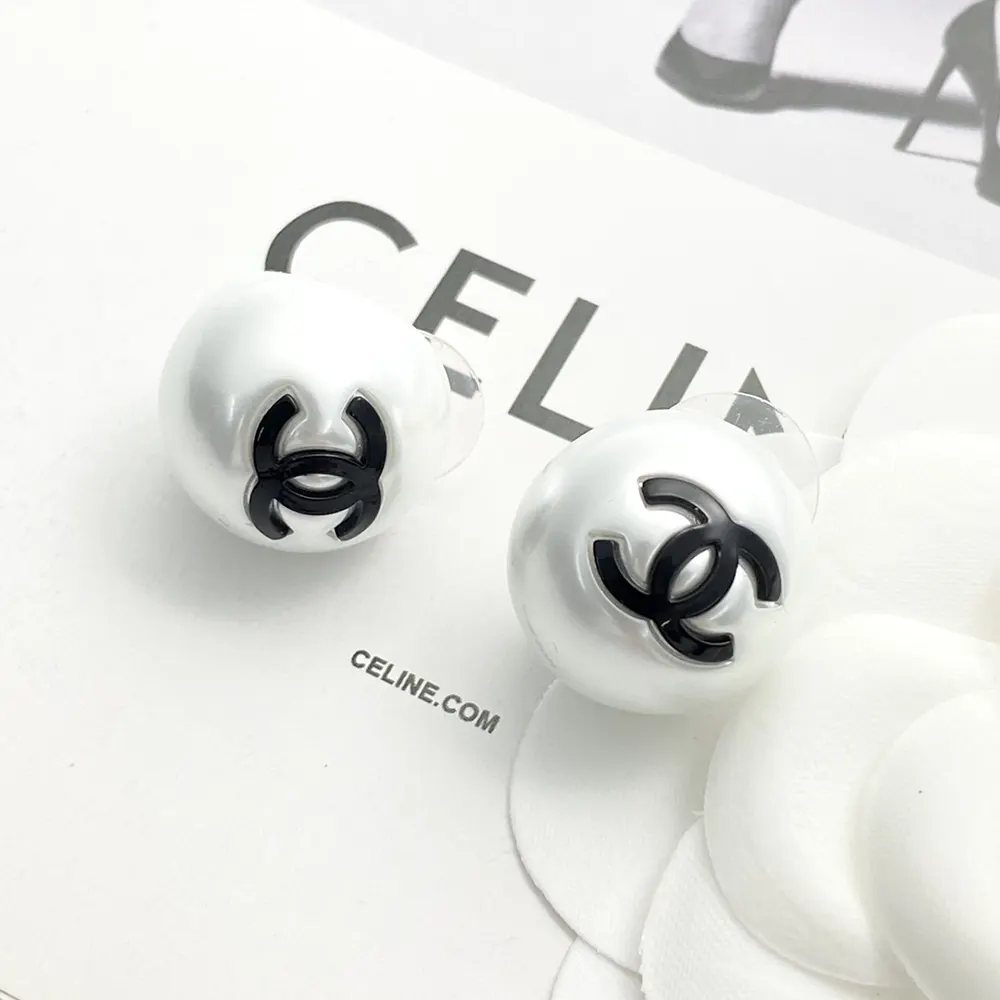 Chanel Women Stud Earrings Metal Resin ABF364B19975