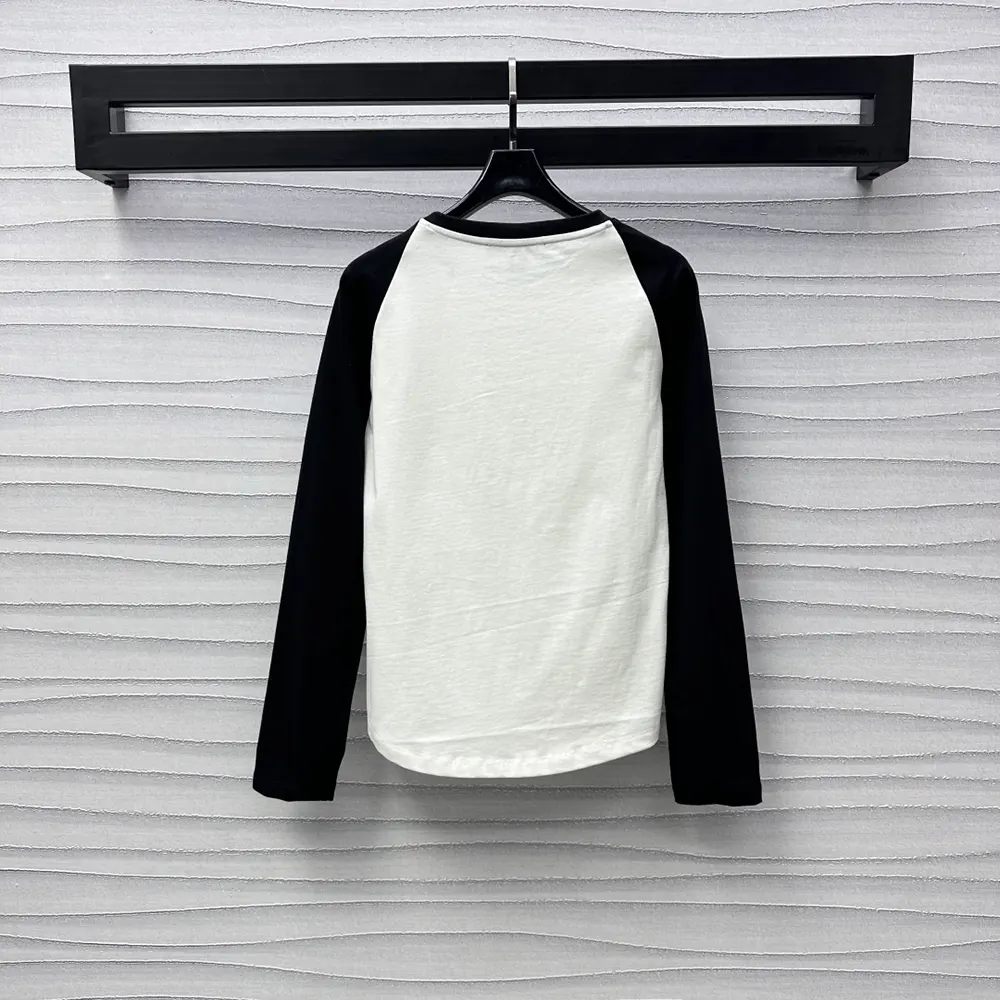 Louis Vuitton LV Women Signature Varsity Long-Sleeved Top 1AGPHO
